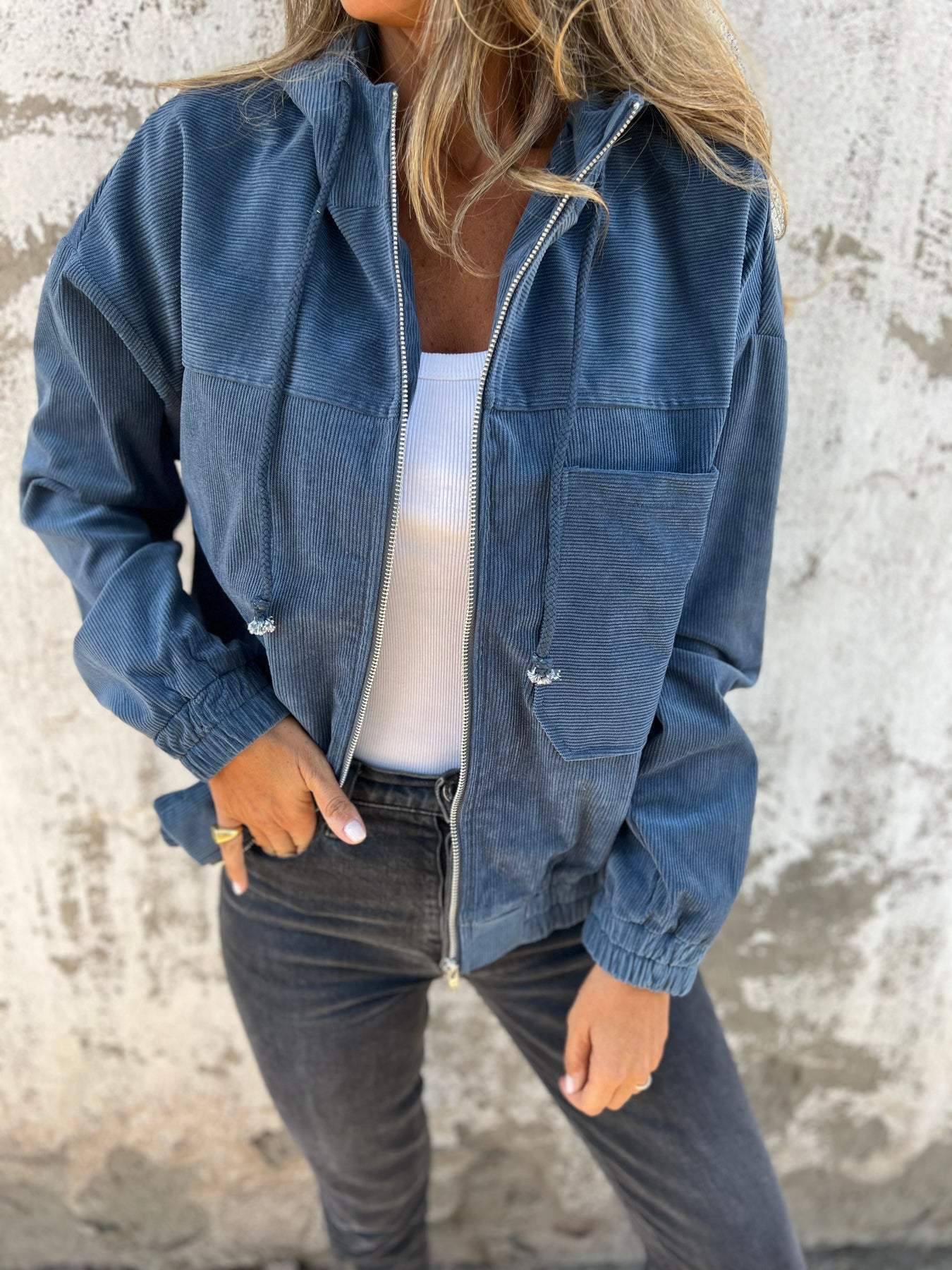 ARIELLEE - FREIZEITJACKE MIT KAPUZE UND REISSVERSCHLUSS